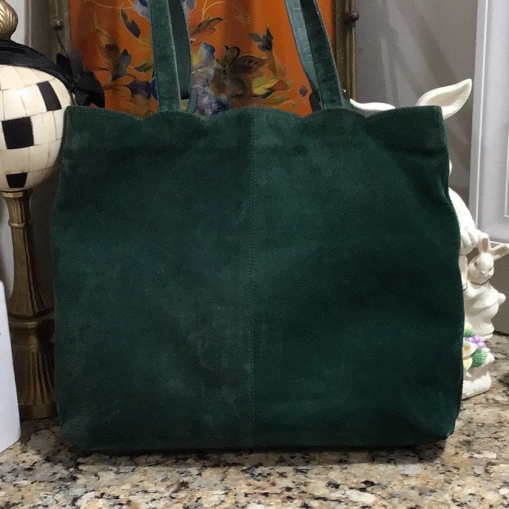 RARE Fendi Elegant Green Suede Tote Handbag - Picture 6 of 9